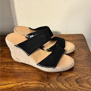 JustFab Black Espadrille Wedges